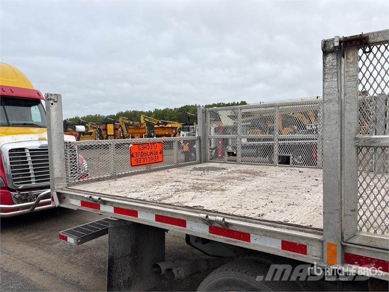 Ford F-550 XL 4x2 Flatbed Truck Flatbed / Dropside trucks