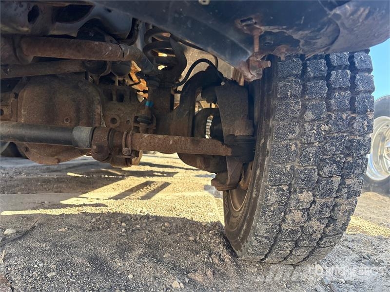 Ford F-550 XL 4x2 Rear Loader Waste Collection Truck (I Камиони за отпадъци