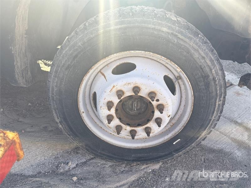 Ford F-550 XL 4x2 Rear Loader Waste Collection Truck (I Камиони за отпадъци