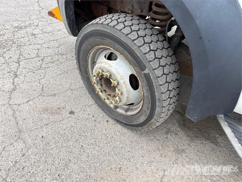 Ford F-550 XL 4x2 Reel Truck Грузовые эвакуаторы
