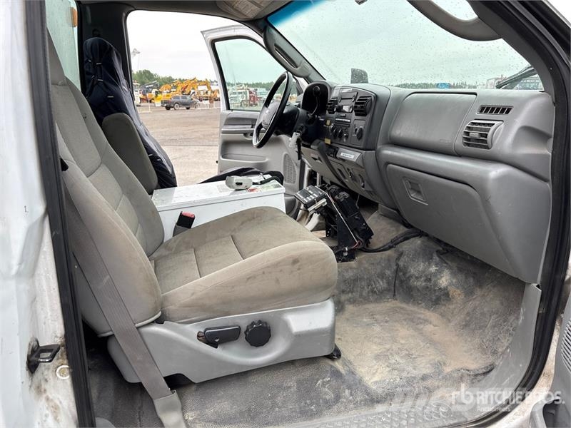 Ford F-550 XL 4x2 Reel Truck Грузовые эвакуаторы