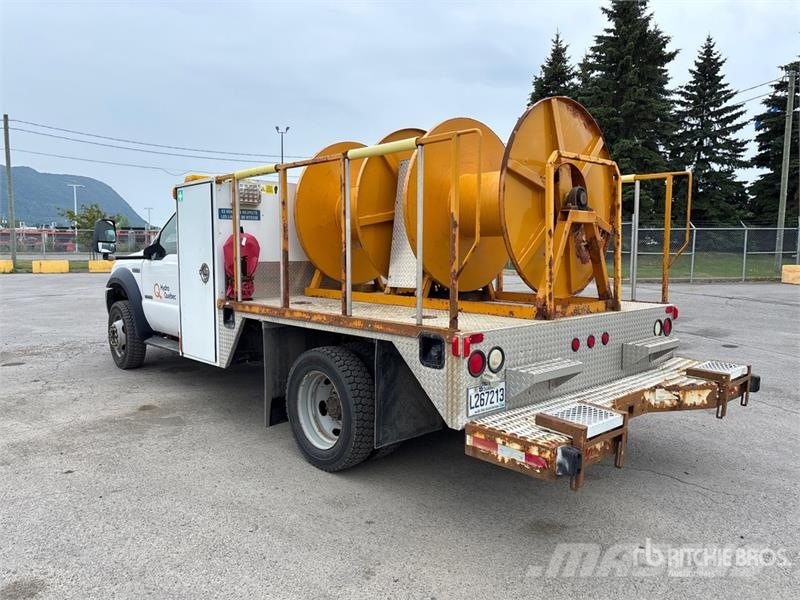 Ford F-550 XL 4x2 Reel Truck Грузовые эвакуаторы