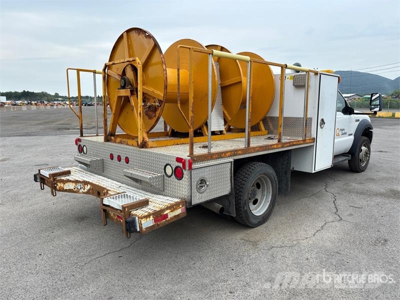 Ford F-550 XL 4x2 Reel Truck Грузовые эвакуаторы