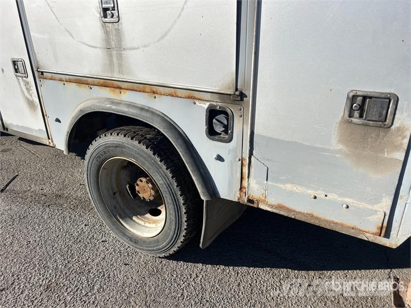 Ford F-550 XL 4x2 Service Truck Pilsētas atkritumvedēji