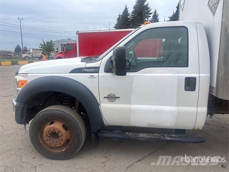 Ford F-550 XL 4x2 Van Truck Box body trucks