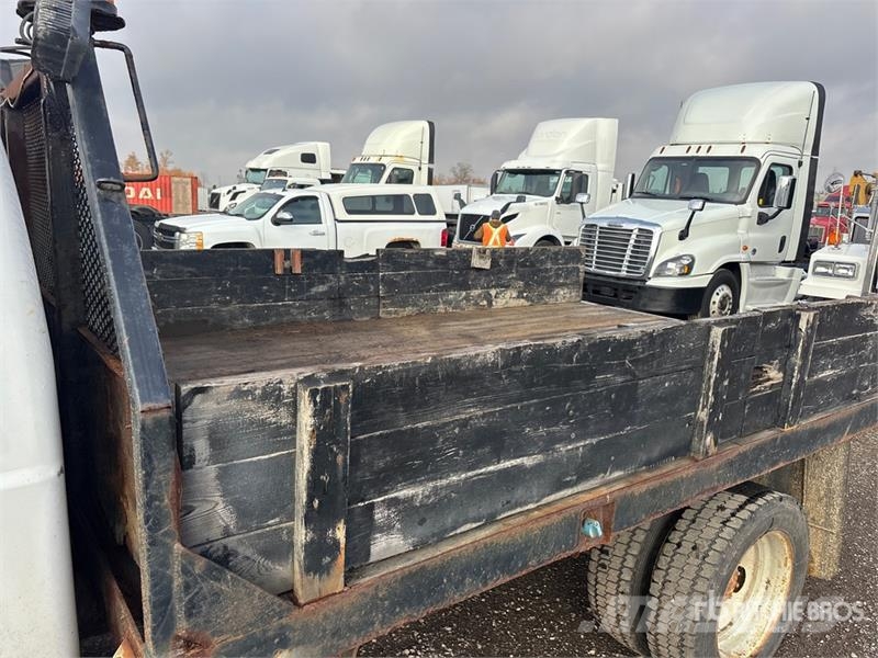 Ford F-550 XL 4x4 Crew Cab Flatbed Truck Kamioni sa otvorenim sandukom