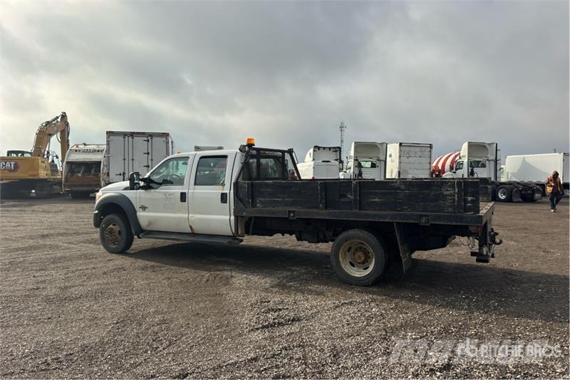 Ford F-550 XL 4x4 Crew Cab Flatbed Truck Kamioni sa otvorenim sandukom