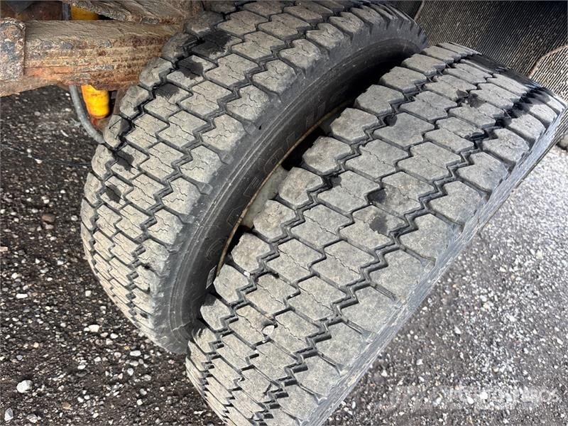 Ford F-550 XL 4x4 Crew Cab Flatbed Truck Kamioni sa otvorenim sandukom