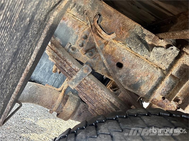 Ford F-550 XL 4x4 Crew Cab Flatbed Truck Kamioni sa otvorenim sandukom