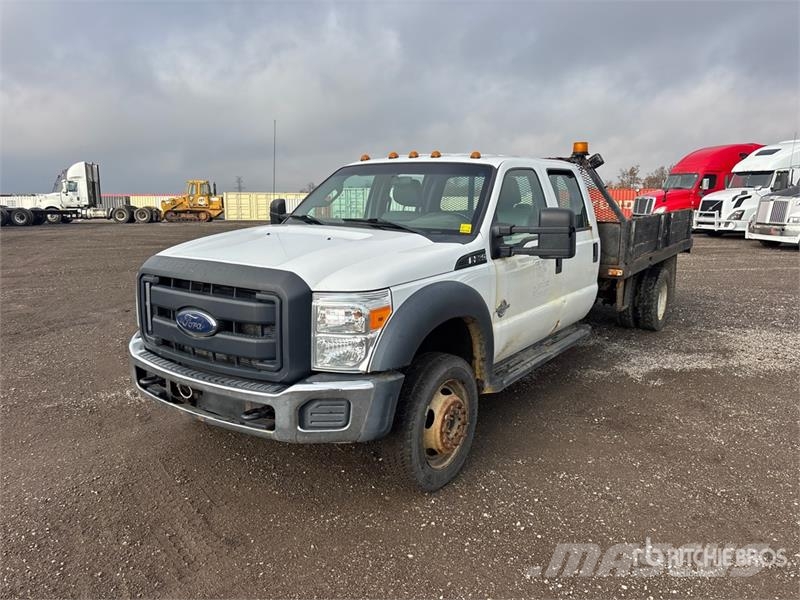 Ford F-550 XL 4x4 Crew Cab Flatbed Truck Kamioni sa otvorenim sandukom