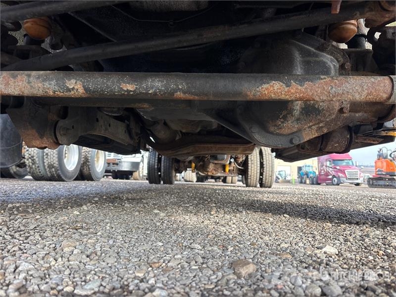 Ford F-550 XL 4x4 Crew Cab Flatbed Truck Kamioni sa otvorenim sandukom
