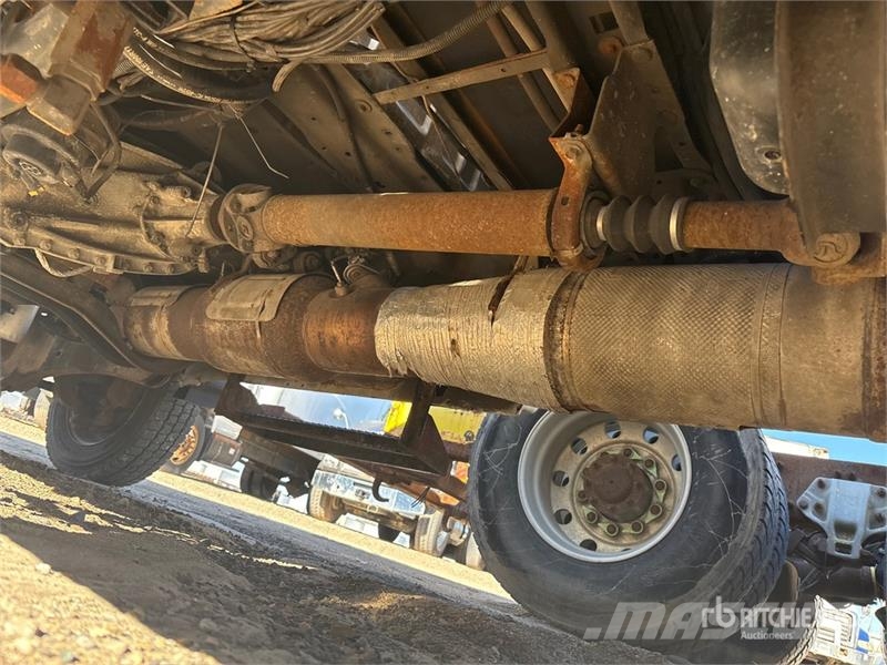 Ford F-550 XL 4x4 Rear Loader Waste Collection Truck (I Kamioni za otpad