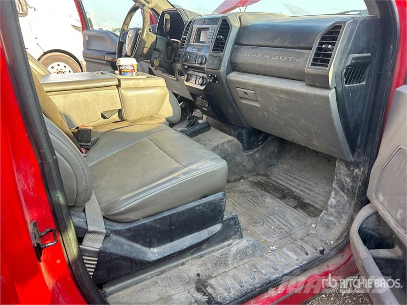 Ford F-550 XL 4x4 S/A Dump Truck Kiperi kamioni