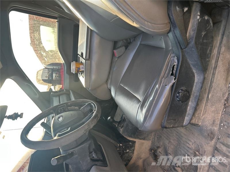 Ford F-550 XL 4x4 S/A Dump Truck Kiperi kamioni