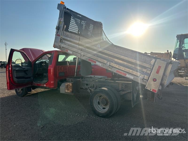 Ford F-550 XL 4x4 S/A Dump Truck Kiperi kamioni