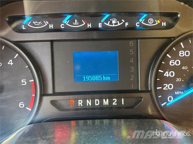 Ford F-550 XL 4x4 S/A Dump Truck Kiperi kamioni