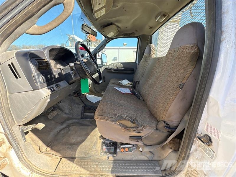 Ford F-550 XL 4x4 Service Truck Kommunal-Sonderfahrzeuge