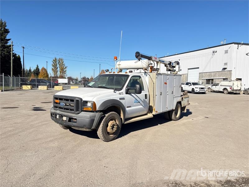 Ford F-550 XL 4x4 Service Truck Kommunal-Sonderfahrzeuge