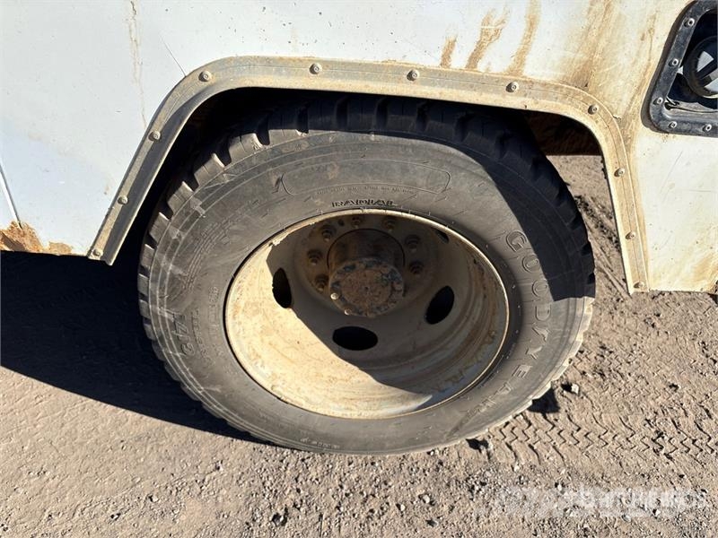 Ford F-550 XL 4x4 Service Truck Kommunal-Sonderfahrzeuge
