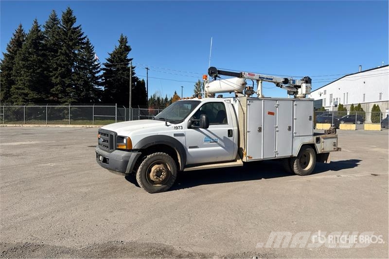 Ford F-550 XL 4x4 Service Truck Kommunal-Sonderfahrzeuge