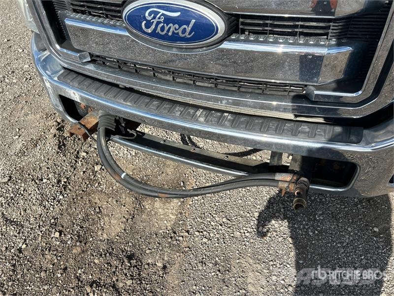 Ford F-550 XLT 4x2 Extended Cab Utility Truck Pikapai / Bortiniai sunkvežimiai