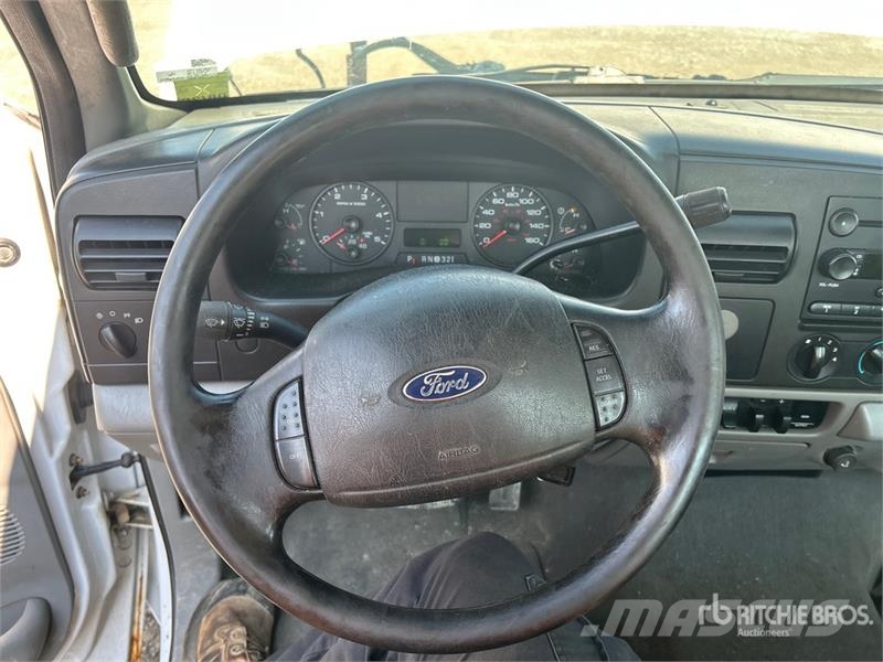Ford F-550 XLT 4x2 Tow Truck (Inoperable) Грузовые эвакуаторы