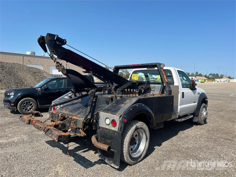 Ford F-550 XLT 4x2 Tow Truck (Inoperable) Грузовые эвакуаторы