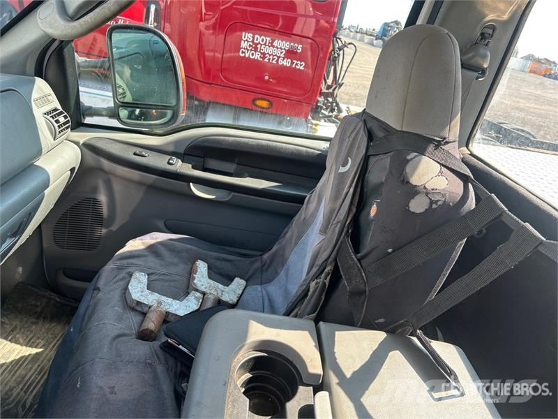 Ford F-550 XLT 4x2 Tow Truck (Inoperable) Грузовые эвакуаторы