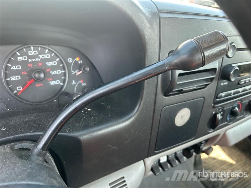 Ford F-550 XLT 4x2 Tow Truck (Inoperable) Грузовые эвакуаторы