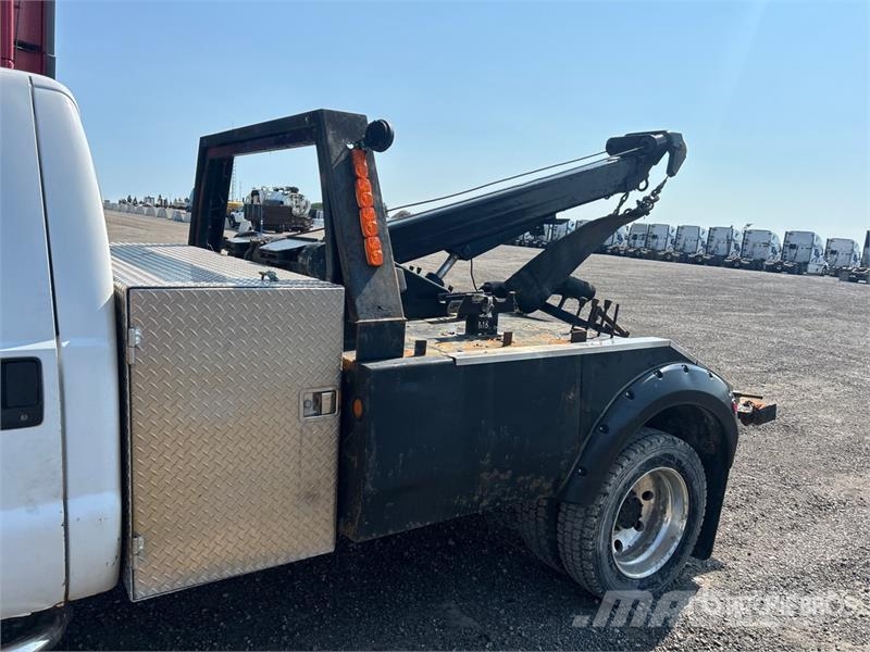 Ford F-550 XLT 4x2 Tow Truck (Inoperable) Грузовые эвакуаторы