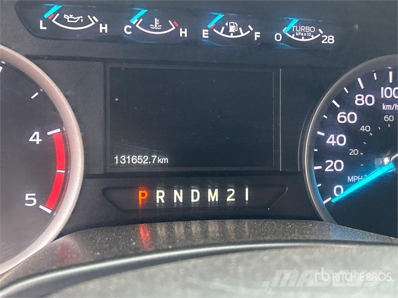 Ford F-550 XLT 4x4 Crew Cab Flatbed Truck Flatbed / Dropside trucks