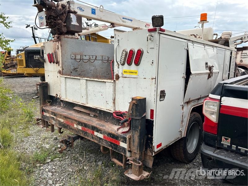 Ford F-550 XLT 4x4 Crew Cab Service Truck (Inoperable) Veicoli municipali