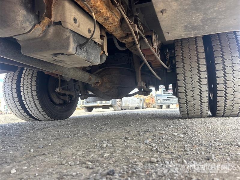 Ford F-550 XLT 4x4 Crew Cab Service Truck Komunalna vozila