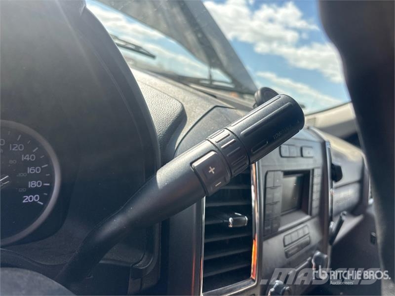 Ford F-550 XLT 4x4 Crew Cab Service Truck Komunalna vozila