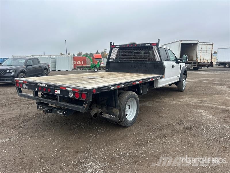 Ford F-550 XLT 4x4 Crew Cab Flatbed Truck Flatbed / Dropside trucks