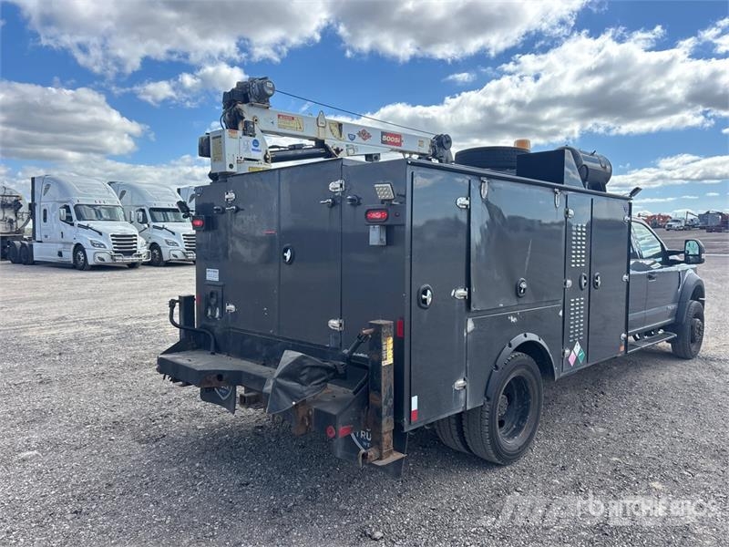 Ford F-550 XLT 4x4 Crew Cab Service Truck Komunalna vozila