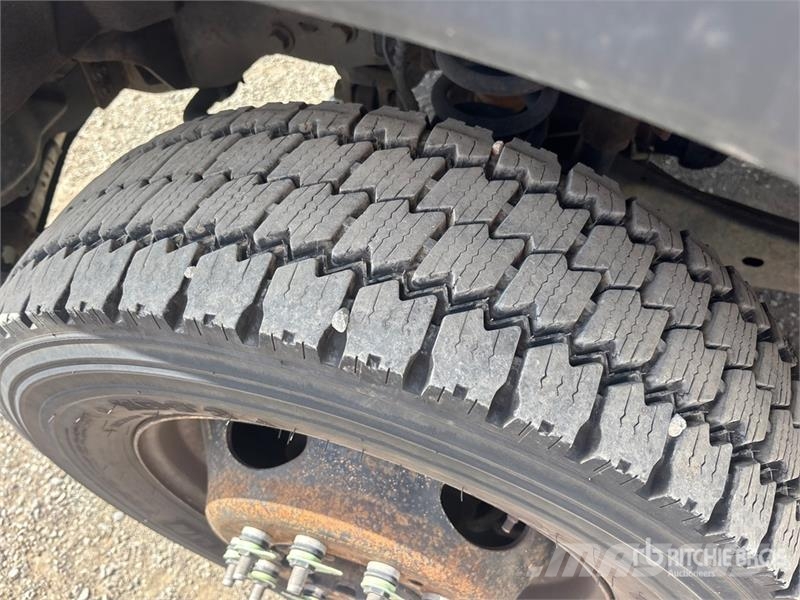 Ford F-550 XLT 4x4 Crew Cab Service Truck Komunalna vozila