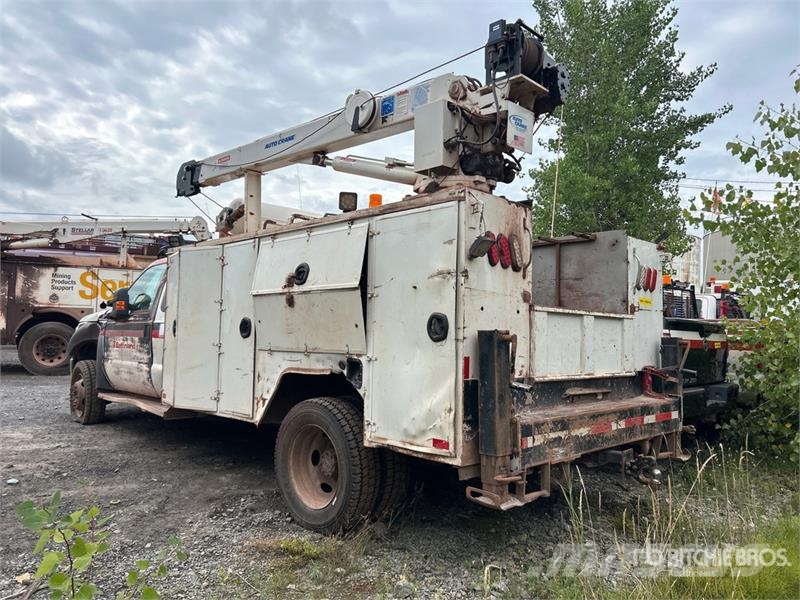 Ford F-550 XLT 4x4 Crew Cab Service Truck (Inoperable) Veicoli municipali