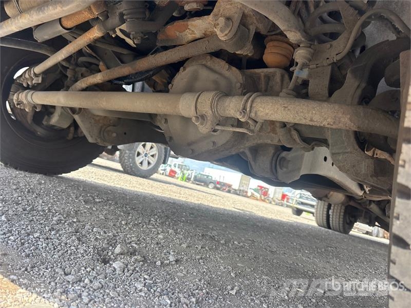 Ford F-550 XLT 4x4 Crew Cab Service Truck Komunalna vozila