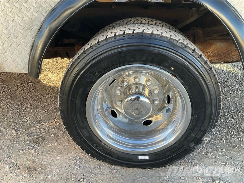 Ford F-550 XLT 4x4 Extended Cab Service Truck Kommunalt / generelt kjøretøy