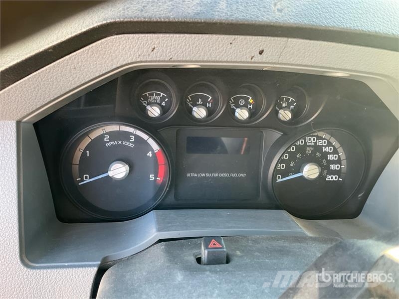 Ford F-550 XLT 4x4 Extended Cab Service Truck Kommunalt / generelt kjøretøy