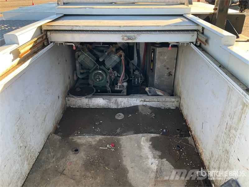 Ford F-550 XLT 4x4 Extended Cab Service Truck Kommunalt / generelt kjøretøy
