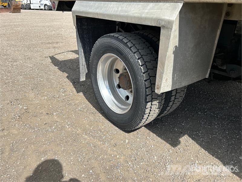 Ford F-550 XLT 4x4 Extended Cab Snow Plow Truck Municipal / general purpose vehicles