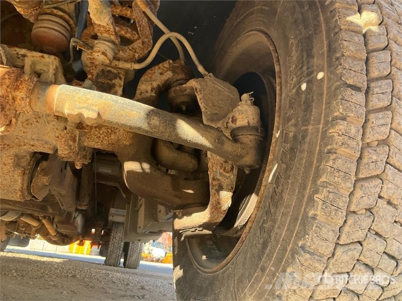 Ford F-550 XLT 4x4 Extended Cab Service Truck Kommunalt / generelt kjøretøy