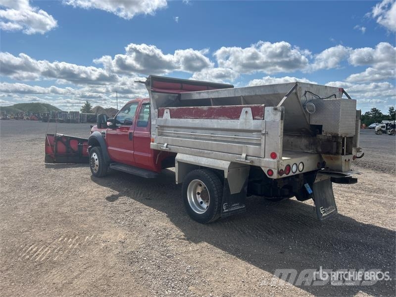 Ford F-550 XLT 4x4 Extended Cab Snow Plow Truck Municipal / general purpose vehicles