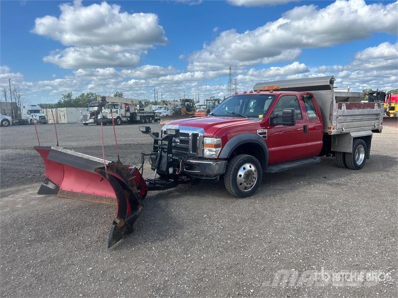 Ford F-550 XLT 4x4 Extended Cab Snow Plow Truck Municipal / general purpose vehicles
