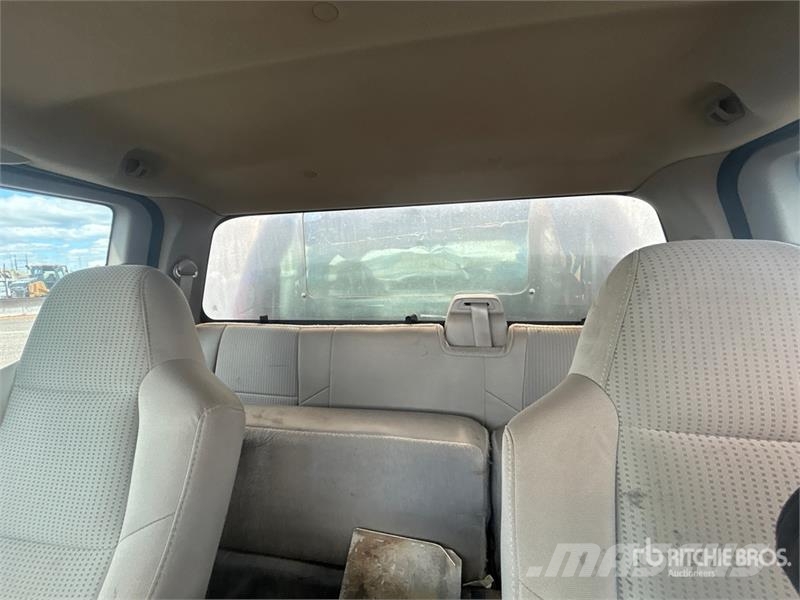 Ford F-550 XLT 4x4 Extended Cab Snow Plow Truck Municipal / general purpose vehicles