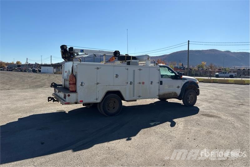 Ford F-550 XLT 4x4 Service Truck Kommunal-Sonderfahrzeuge