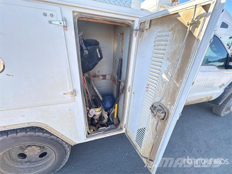 Ford F-550 XLT 4x4 Service Truck Kommunal-Sonderfahrzeuge