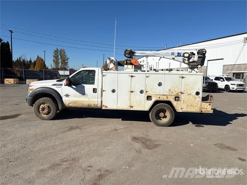 Ford F-550 XLT 4x4 Service Truck Kommunal-Sonderfahrzeuge